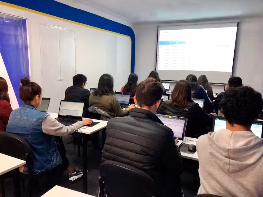 ASESORIA EN INFORMATICA