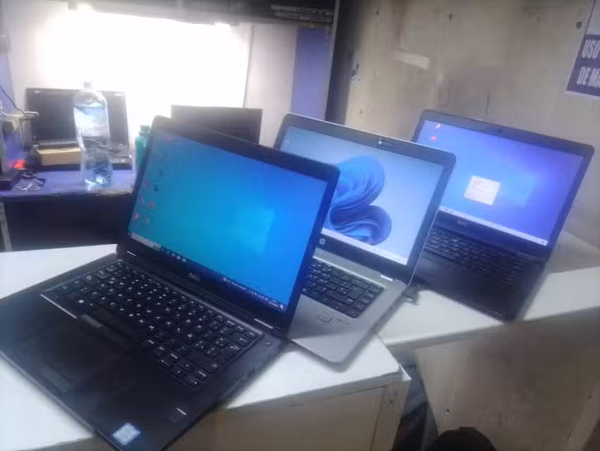 CIBERCOMPUCELL Venta Laptops