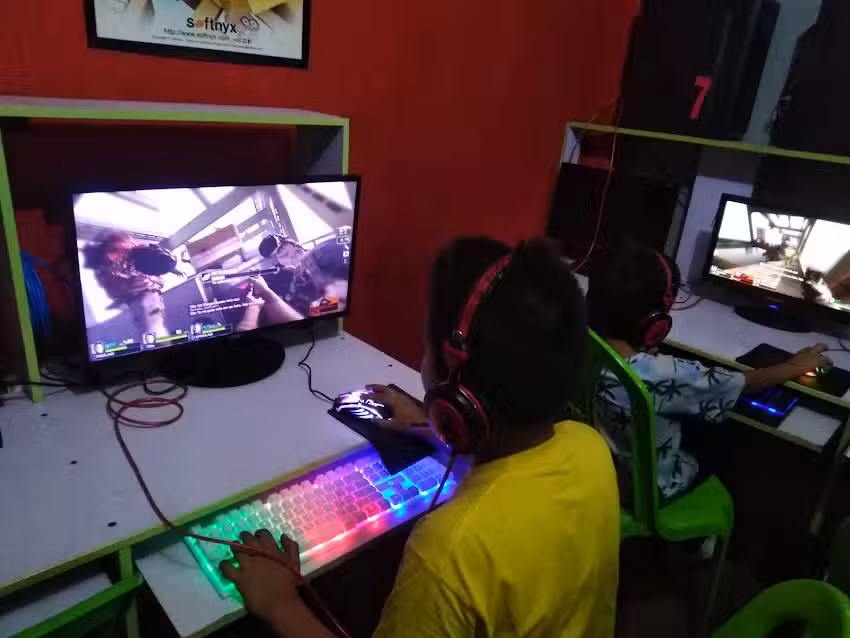 CLUB INTERNET &ndash; CiberCafe